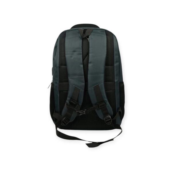 Mochila Rígida con Aplique USB. Importada. - Imagen 2