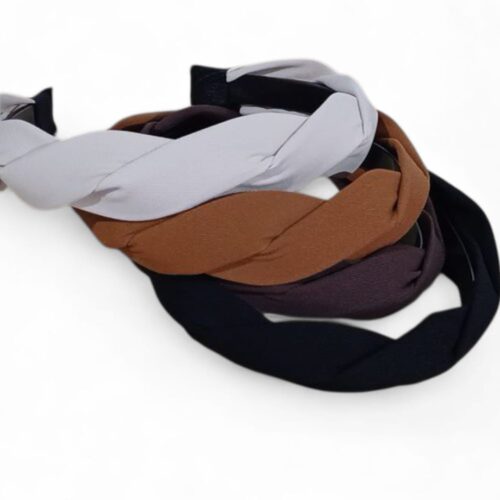 de4b6b7f-e963-4c70-94ea-e908d41af0ae vincha trenzas